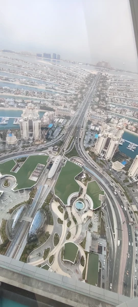 Экскурсия понравилась. Не утомительно, хотя и на целый день. Были с детьми, учитывали некоторые детали для