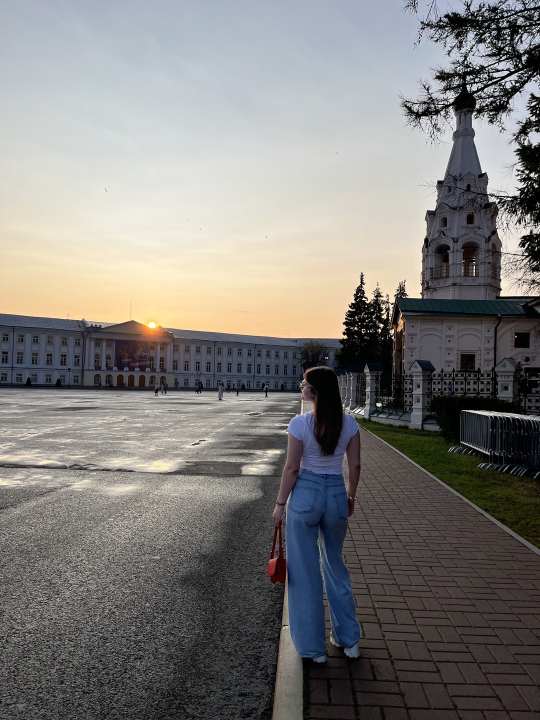 Анастасия, спасибо вам большое за экскурсию! Спросила у семьи, где вам больше всего понравилось из трех