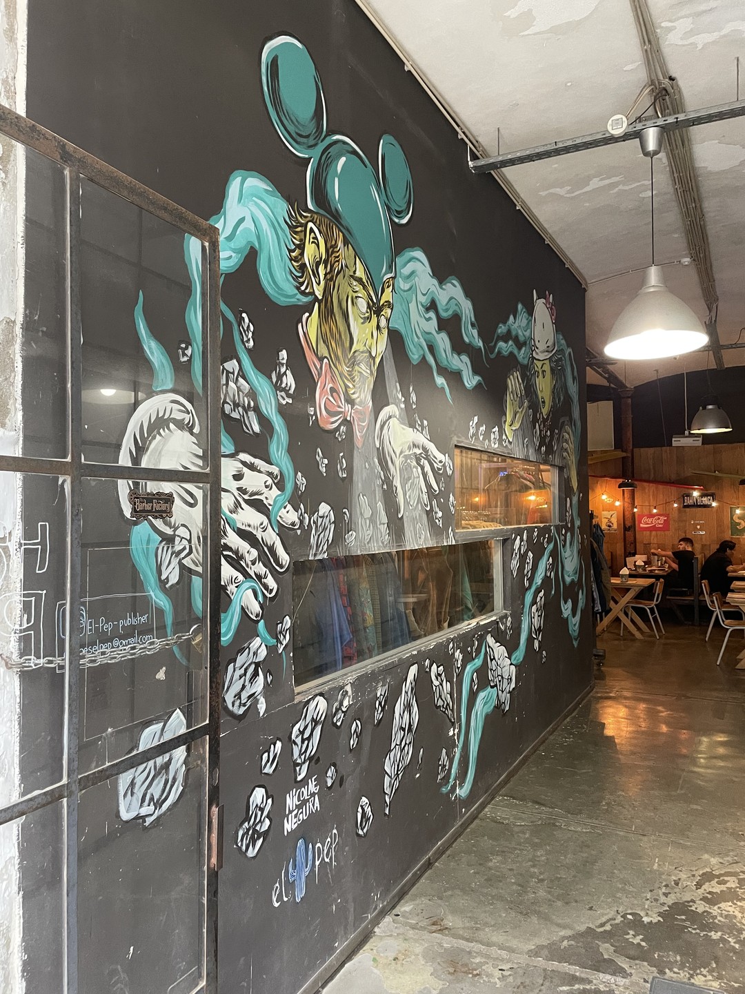 Одна из лучших экскурсий в Лиссабоне. Не банальный, креативный маршрут. Светлана рассказывает не только про уличное