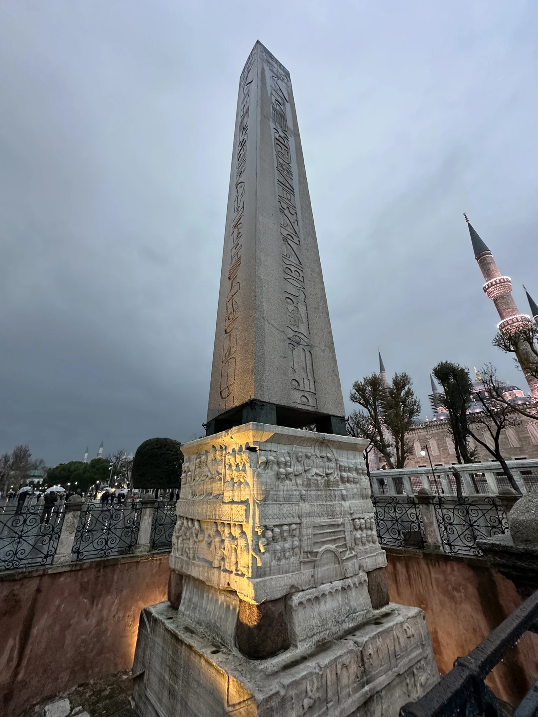 Это была потрясающая экскурсия! Очень насыщенная и интересная. Наш гид Ислам - прекрасный историк, увлеченный своим