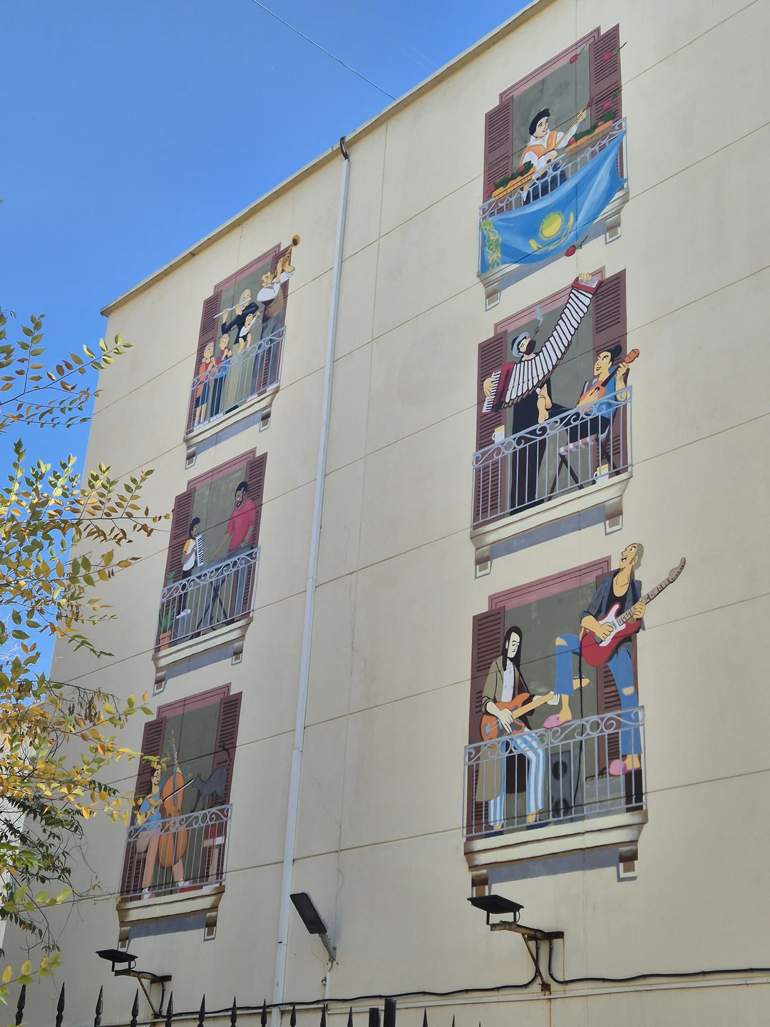 Было приятно, что Дмитрий очень увлечен и хорошо знает заявленную тему. Нам понравилось)