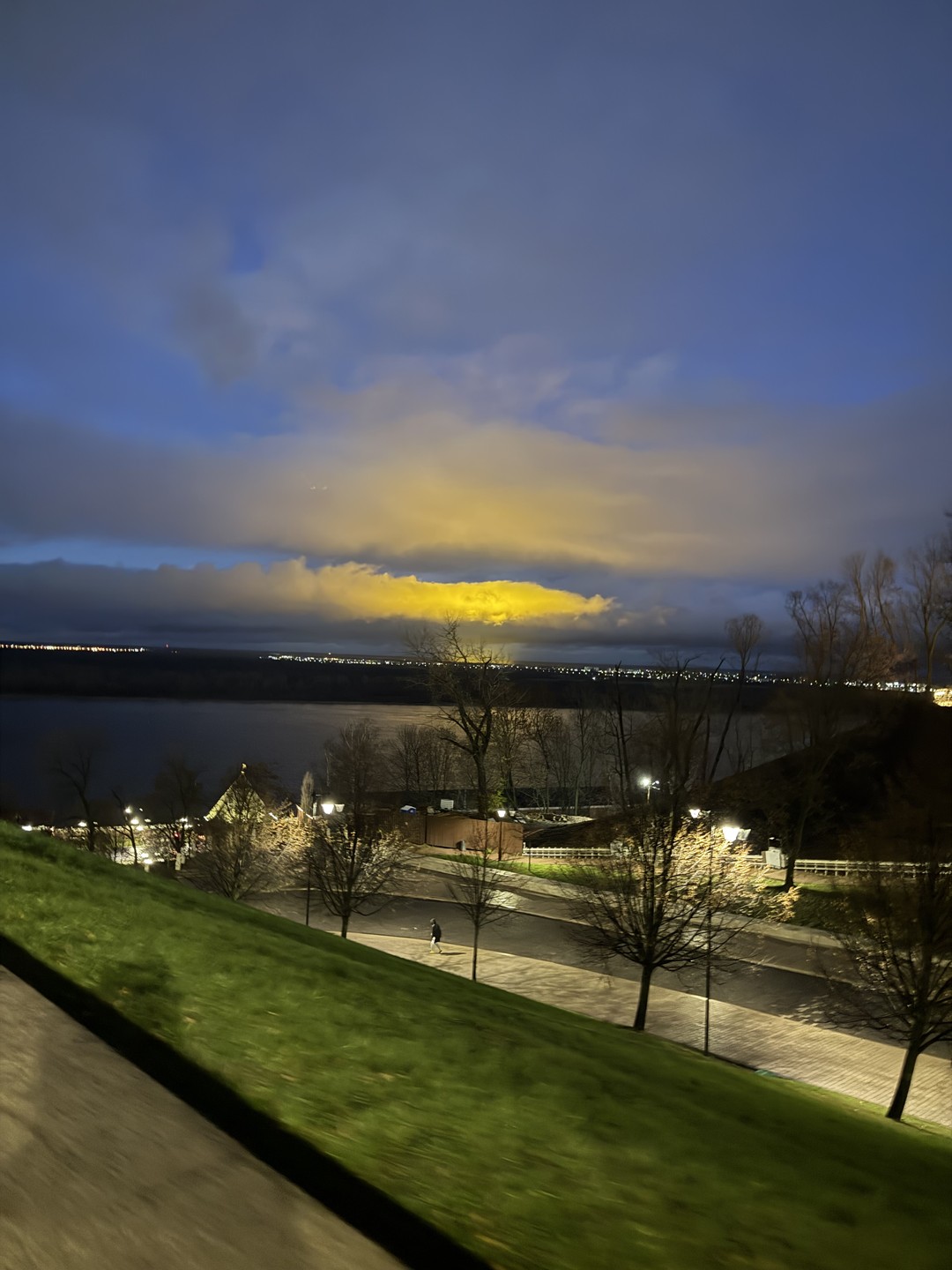 Прекрасный гид Юлия: позитивная, доброжелательная, предоставляет очень структурировано, познавательно и интересно информацию). В восторге от экскурсии