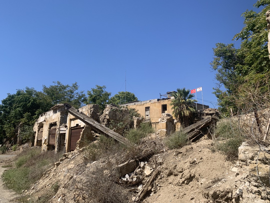 Елена - молодец! Очень живо, интересно провела экскурсию. Акценты были расставлены так, что интерес был подчёркнут