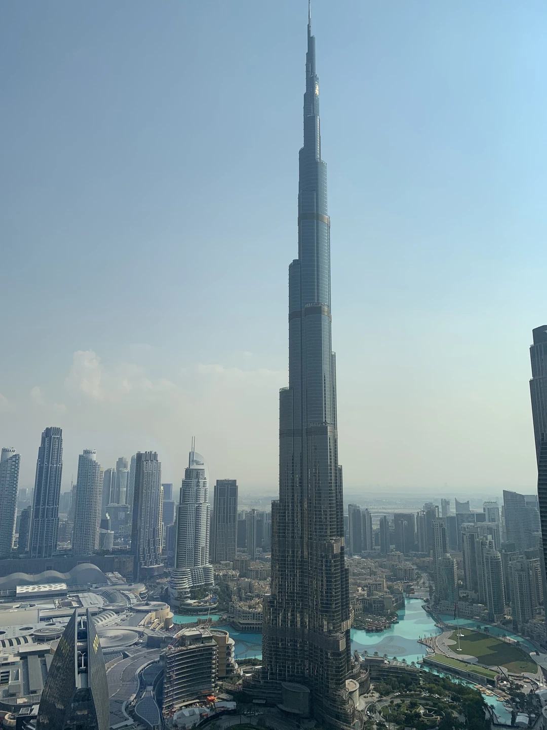 9 января 2026 года экскурсию по Дубаю для нас проводил замечательный экскурсовод Хан. Он умело построил