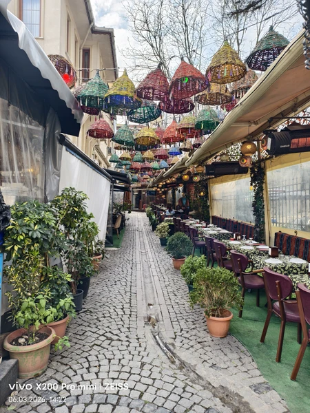 было все интересно, гид хорошо рассказывает маршрут более 3 часов, но прошел незаметно и легко