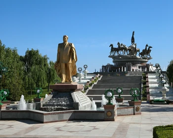 Продолжение экскурсии по столице