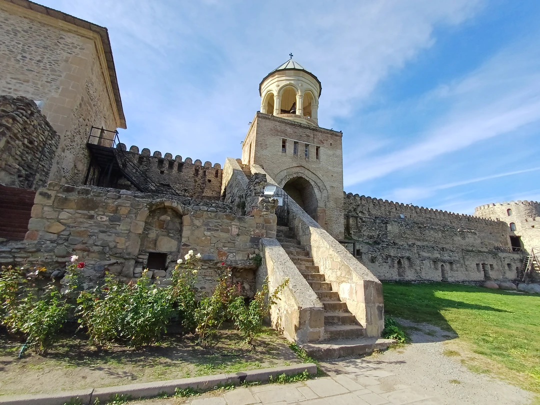 Ездили на экскурсию небольшой группой с гидом Ревазом