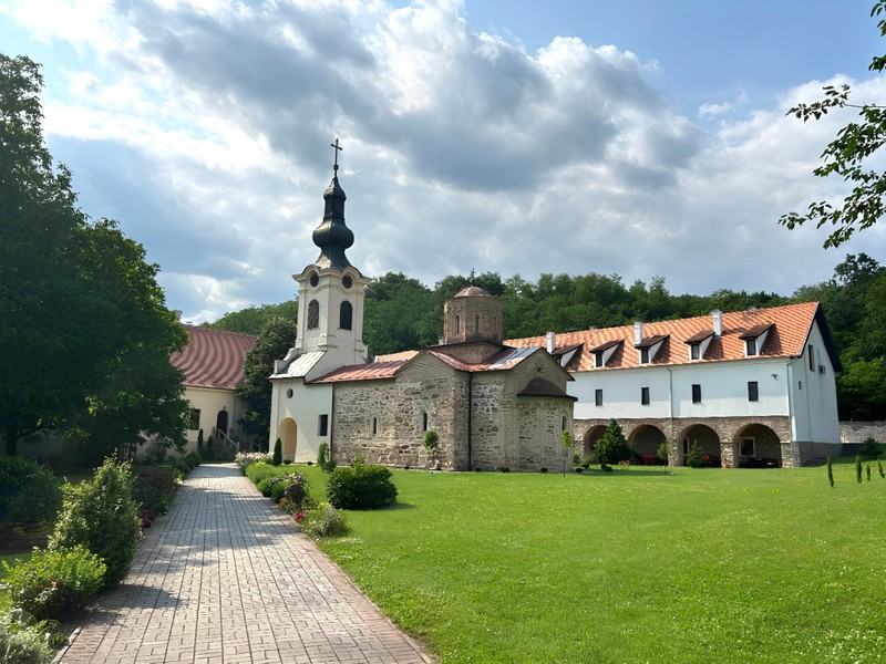 Вршац: старинные винарии, история и культура