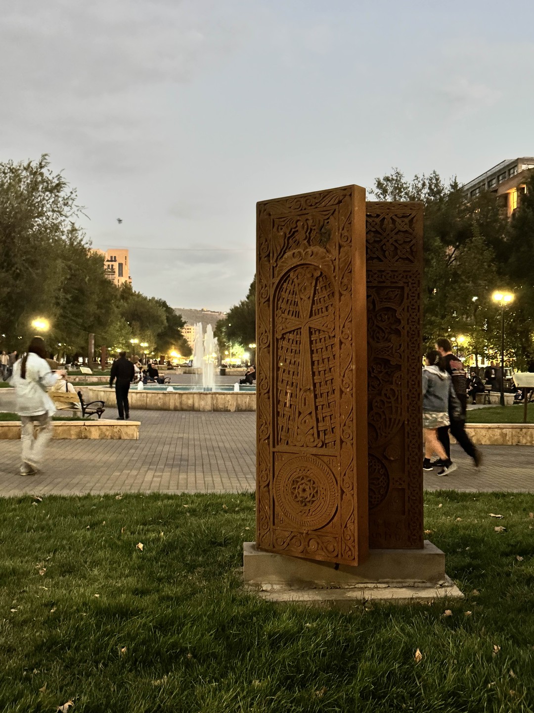 Мне очень хотелось увидеть как можно больше достопримечательностей за короткий срок пребывания в Армении. И это