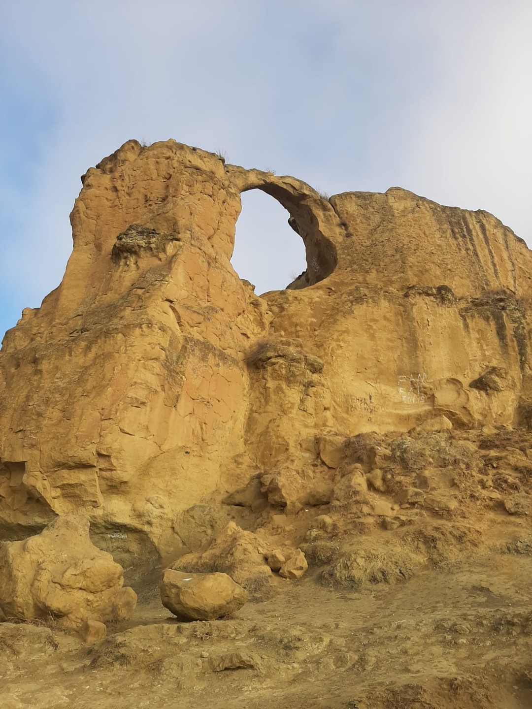 Посетили перевал Гум-Баши и термальные источники, ездили с Олегом Кардановым. Машина хорошая, организатор пунктуален, приятный собеседник