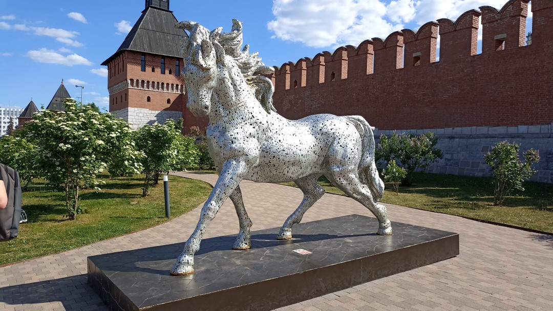 Это наша первая, но, думаю, не последняя экскурсия на Трипстере. В Туле нашим экскурсоводом был Егор