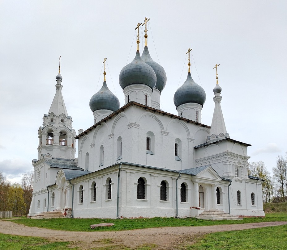 7мая мы посетили маленький городок на Волге с большой и богатой историей. Мы гуляли в сопровождении
