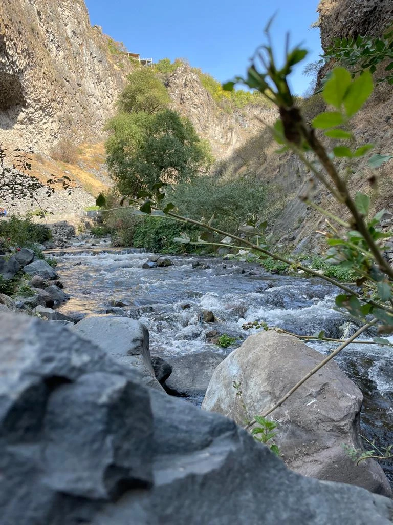 Возрождённый Гарни, «Монастырь копья» и высокогорный Севан (Антонина)