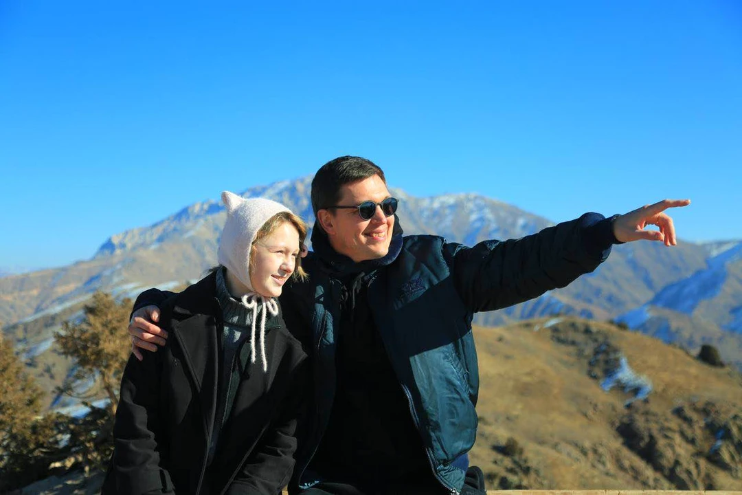 Супер экскурсия. Горы, водопад, да вообще все в целом отлично! Рекомендуем☺️!