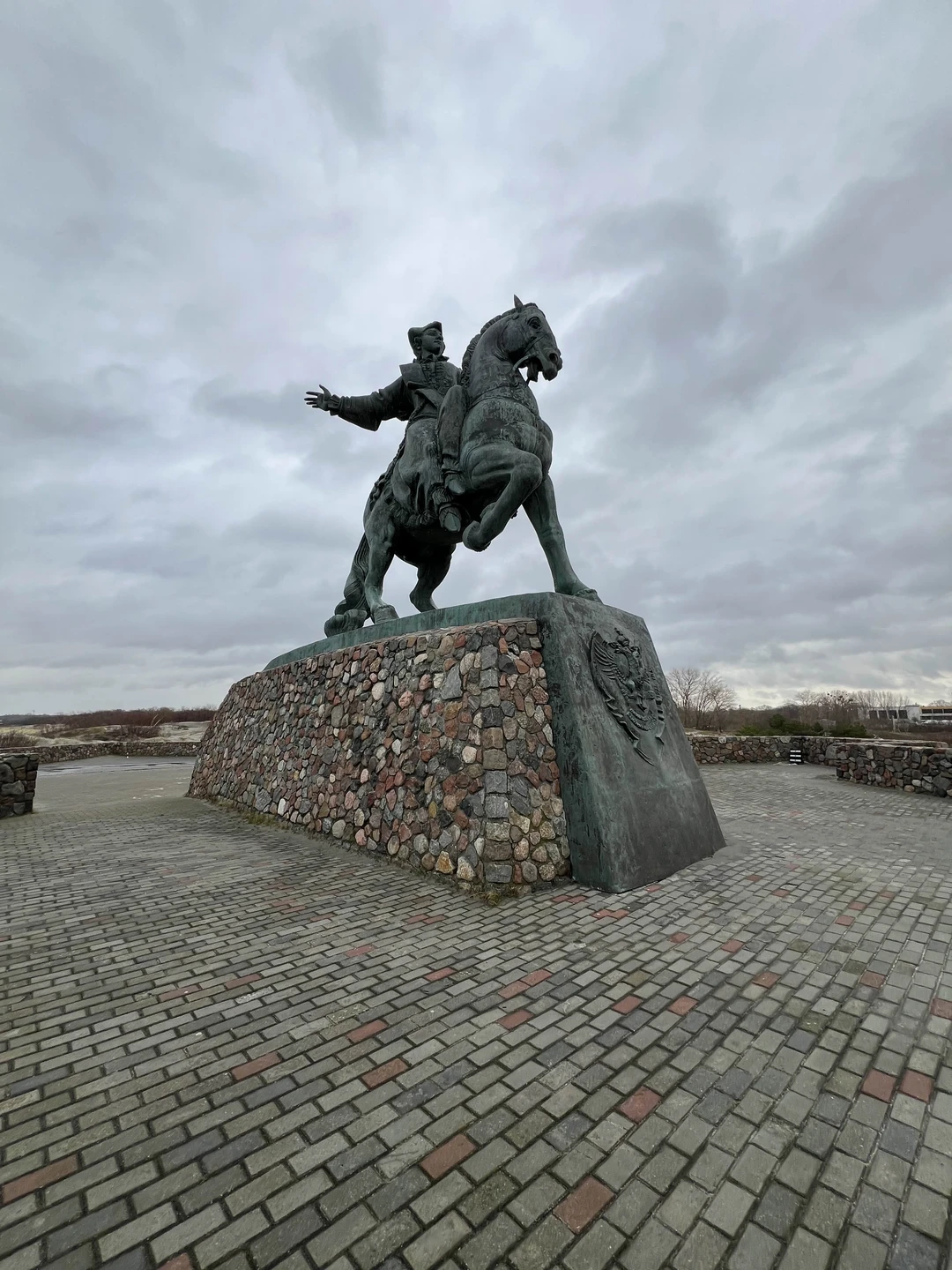 Отлично продуман маршрут, 8 часов пролетели незаметно. Алексей рассказывал очень увлекательно, показал красивые виды, живописные пейзажи