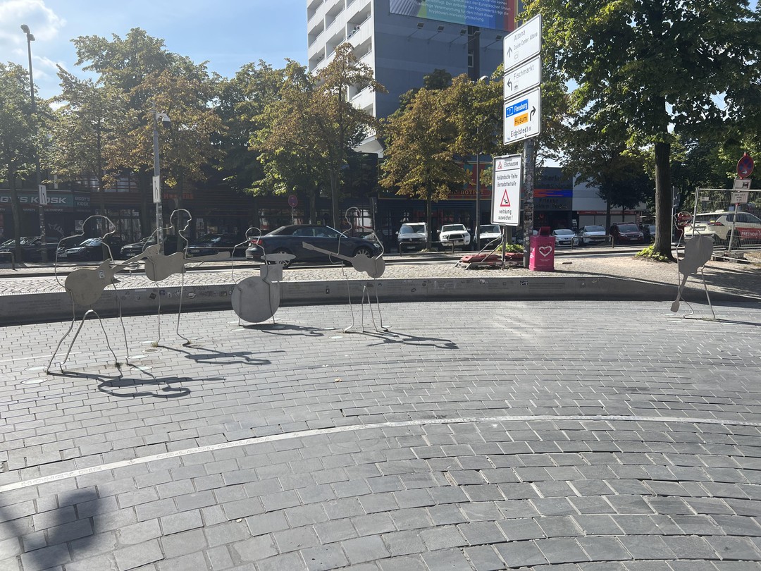 Огромная благодарность Юрию за отличную экскурсию по Гамбургу во время стоянки нашего круизного лайнера. Отлично организованная экскурсия