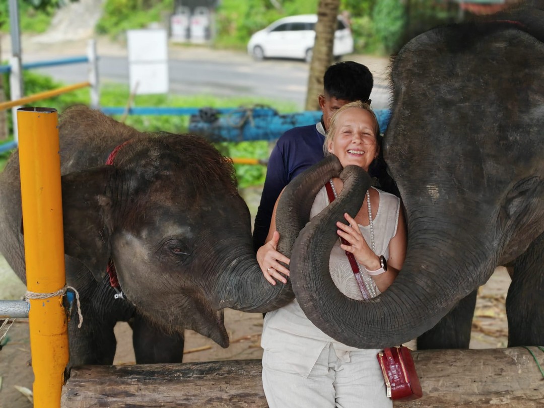 Сегодня были на экскурсии с Владимиром! Это был замечательный и запоминающийся день! Хочется отметить великолепные знания
