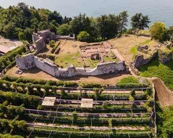 Ботанический сад, крепость Петра и прибытие на курорт Уреки