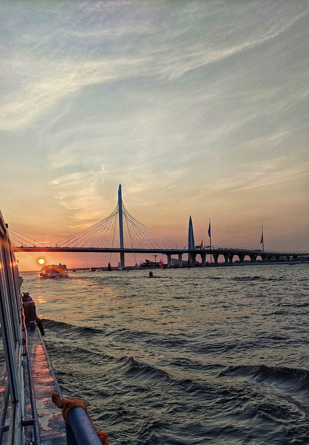 Теплоходная прогулка по Неве и Финскому заливу - на закате под живую музыку (Марина)