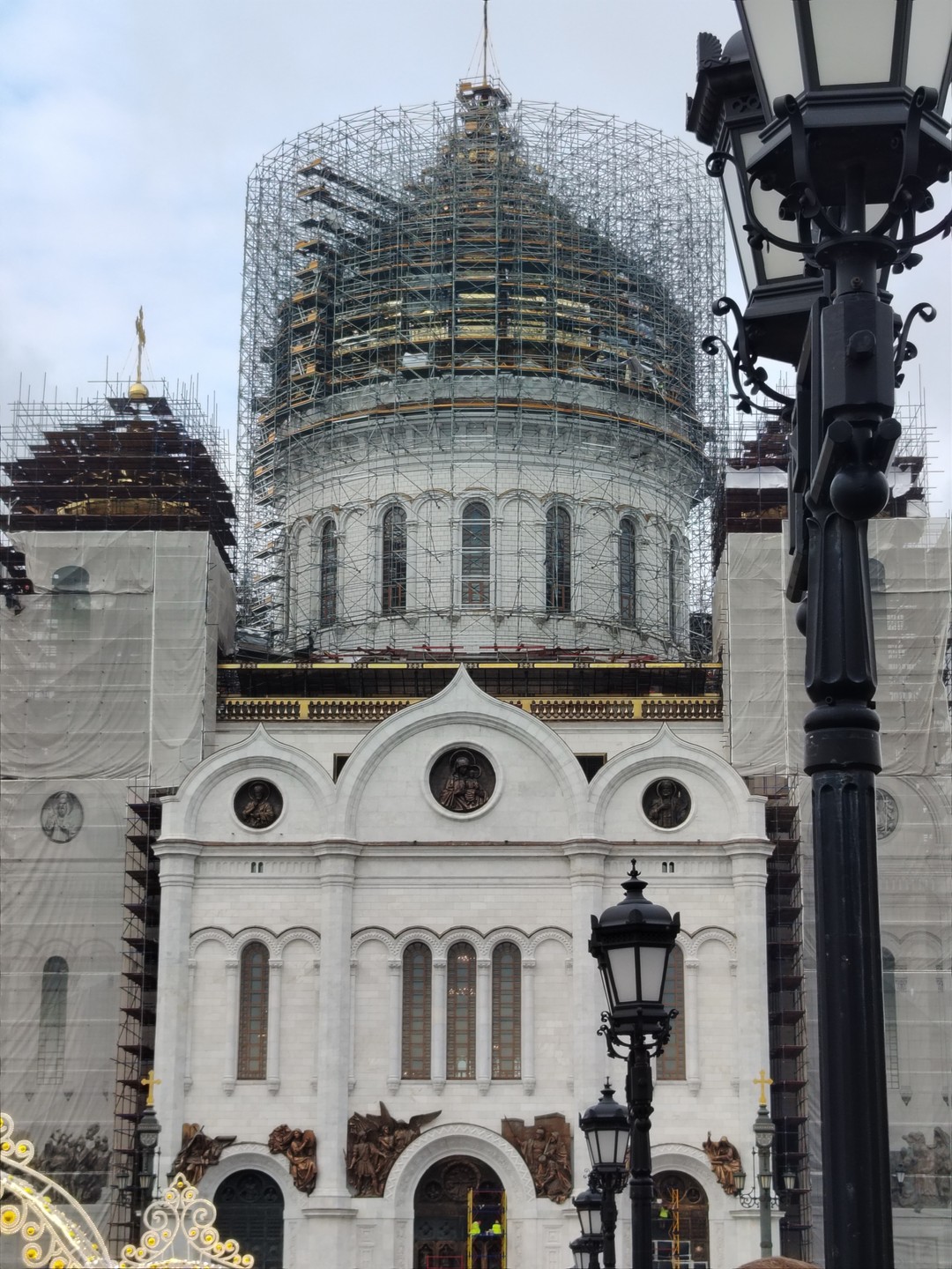 Три часа на автобусе - и вы знакомы с Москвой (Елизавета)