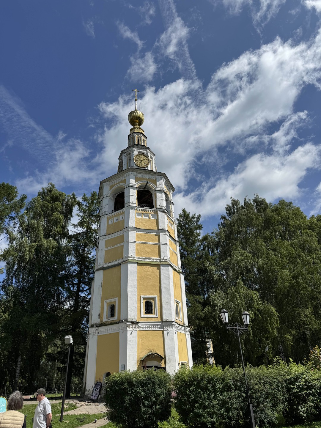 Отлично провели время с экскурсоводом Надеждой. Очень понравился город, его история. Надежда показала нам лучшие места