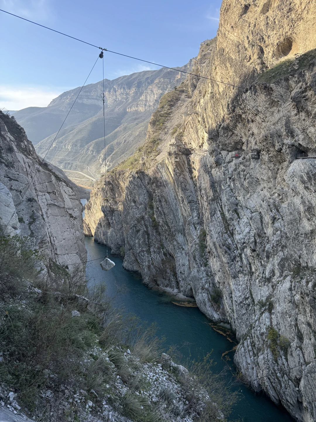 Влюбилась в Дагестан после этой экскурсии, абсолютно крышесносная природа. Мне понравилось всё: комфортный минивэн, рассказы нашего