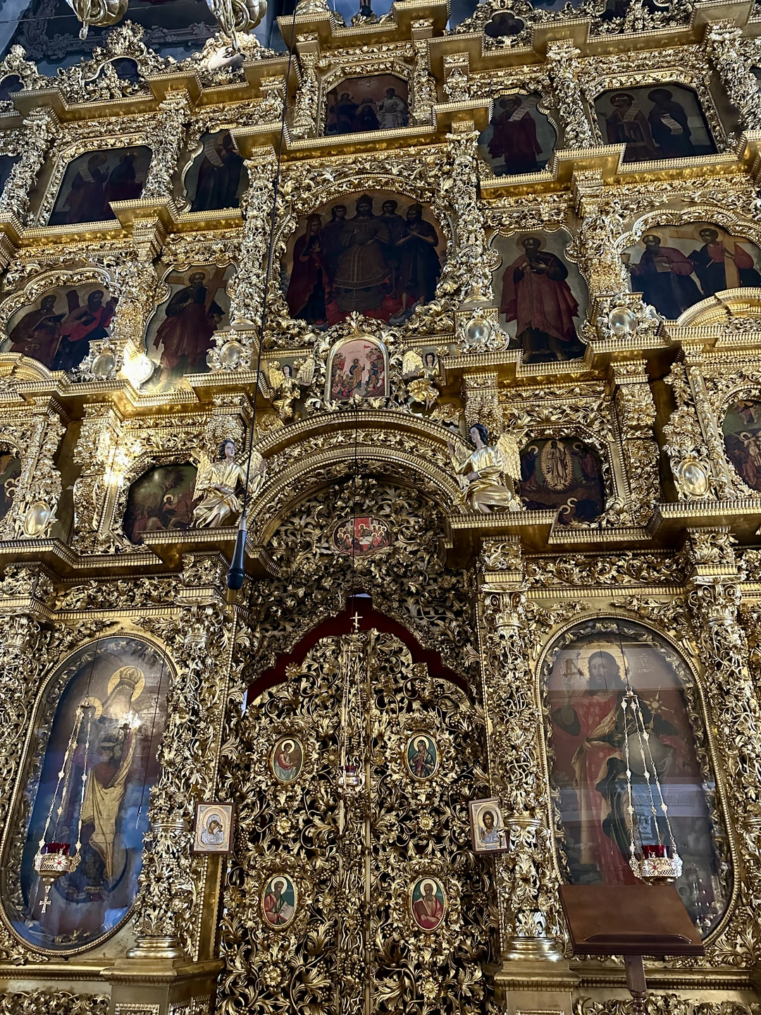 Заказали экскурсию за несколько часов, очень повезло, что было свободное время. Все понравилось, Владислав очень интересно