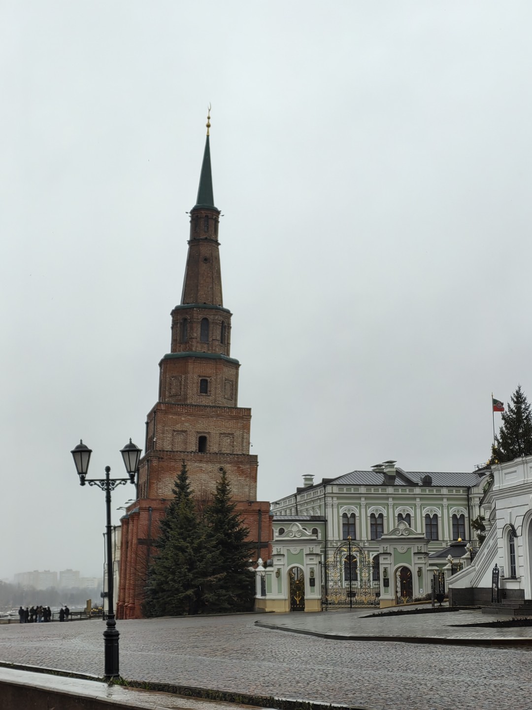 Прекрасная экскурсия. Организовано отлично. Под нас спланировали весь маршрут. Поиехали на поезде в 8'00 нас встретили