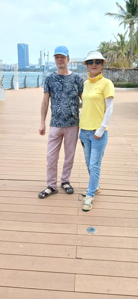 Хочу выразить благодарность Евгении. Человек был заинтересован нашим пожеланиям. Предлагала что-то по ходу движения, но не