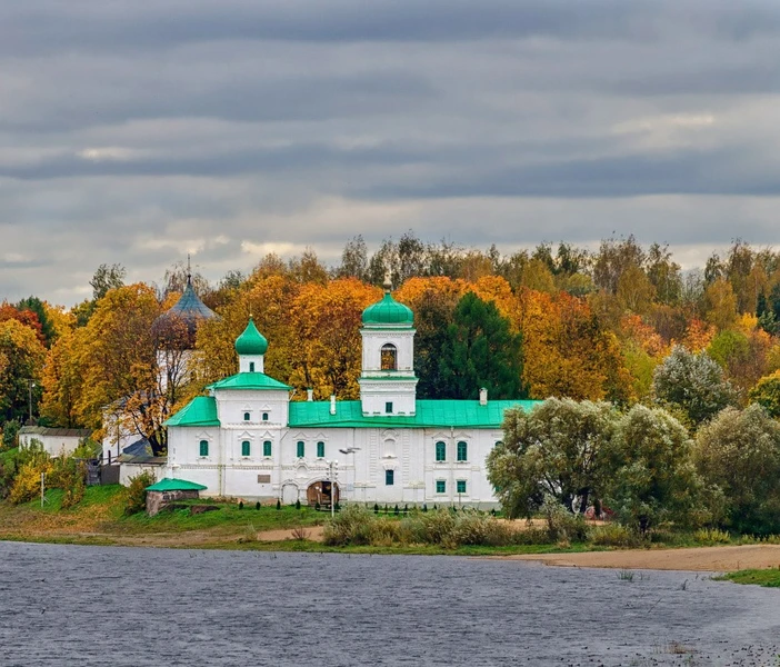 Мирожский монастырь