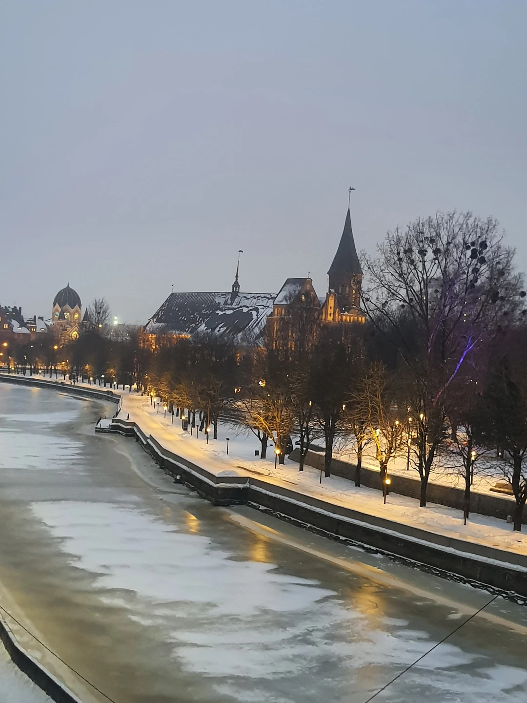Экскурсия полностью соответствовала описанию в программе. Нас было всего 2 человека, но Андрей не отменил экскурсию