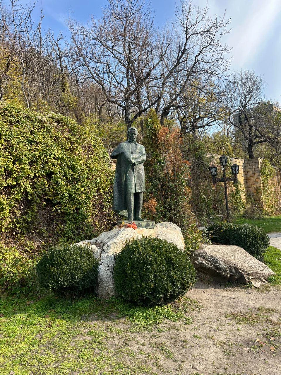 Очень интересный маршрут для тех, кто впервые в Железноводске. Евгения приятный рассказчик. Все по теме, без лишней информации. Однозначно рекомендую