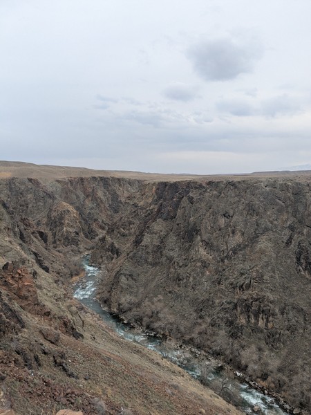 Отличная активная экскурсия, локации поражают воображение даже в сезон, гид весь день интересно рассказывал не только