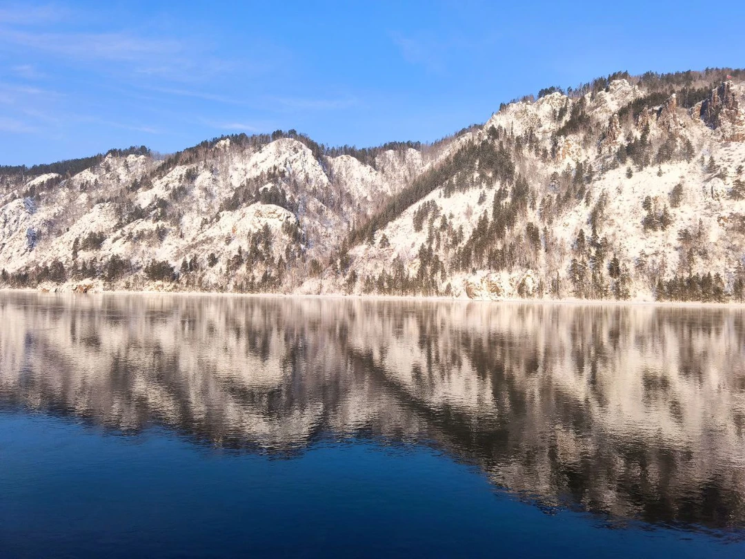 Отличная экскурсия, интересные точки для остановки и фото, включая несколько эксклюзивных. В программе небольшой, но очень