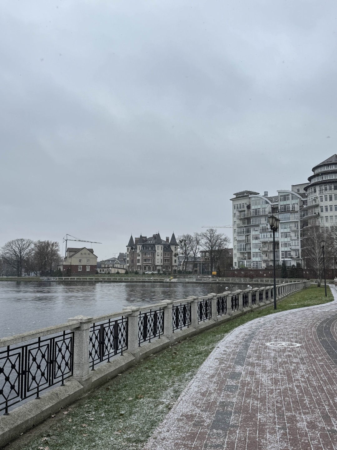 Шикарная пешая экскурсия по Калининграду! Прекрасно продуманный маршрут с самыми значимыми районами города. Если вы впервые