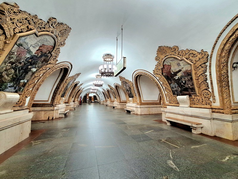 Машина времени в московском метро