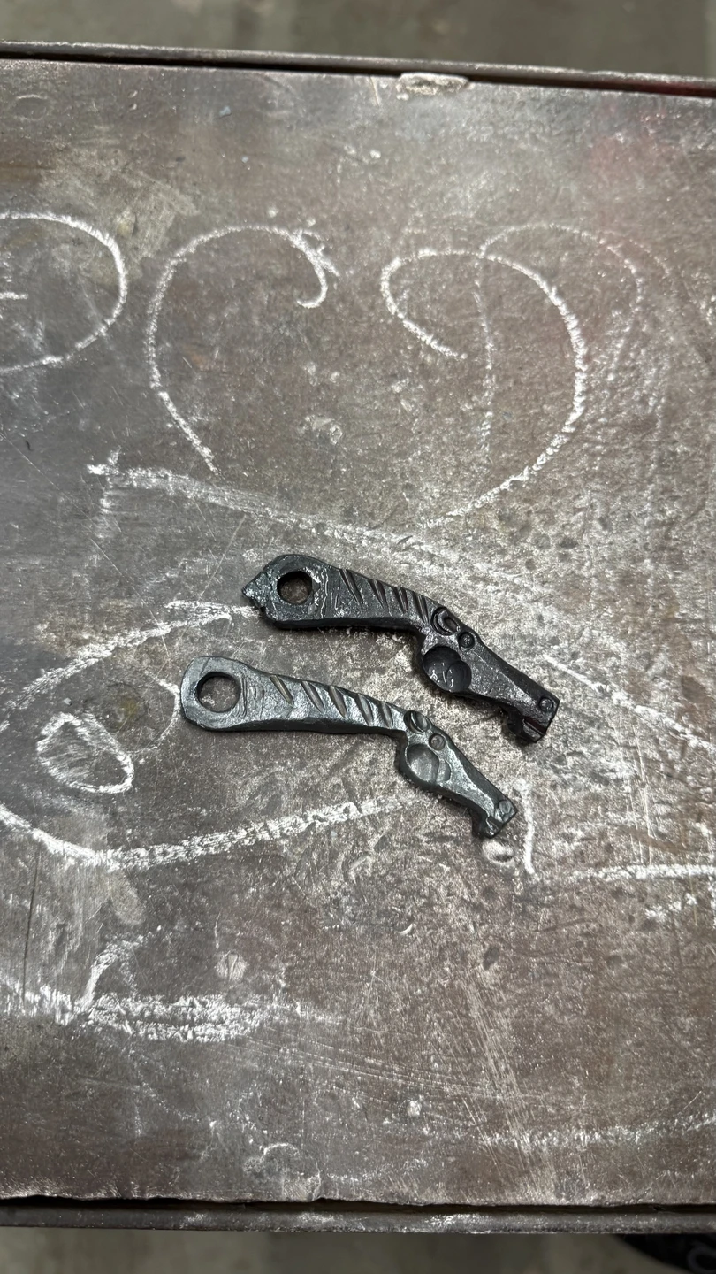 Классный мастер-класс, очень понравилось. Вначале послушали инструктаж по технике безопасности. Далее приступили к изготовлению, Все действия