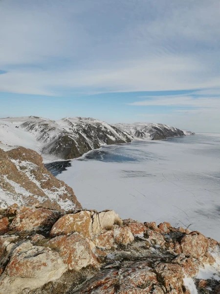 Хотим искренне поблагодарить гида Руслана за невероятную поездку на Байкал. Это путешествие подарило нам эмоции, которые