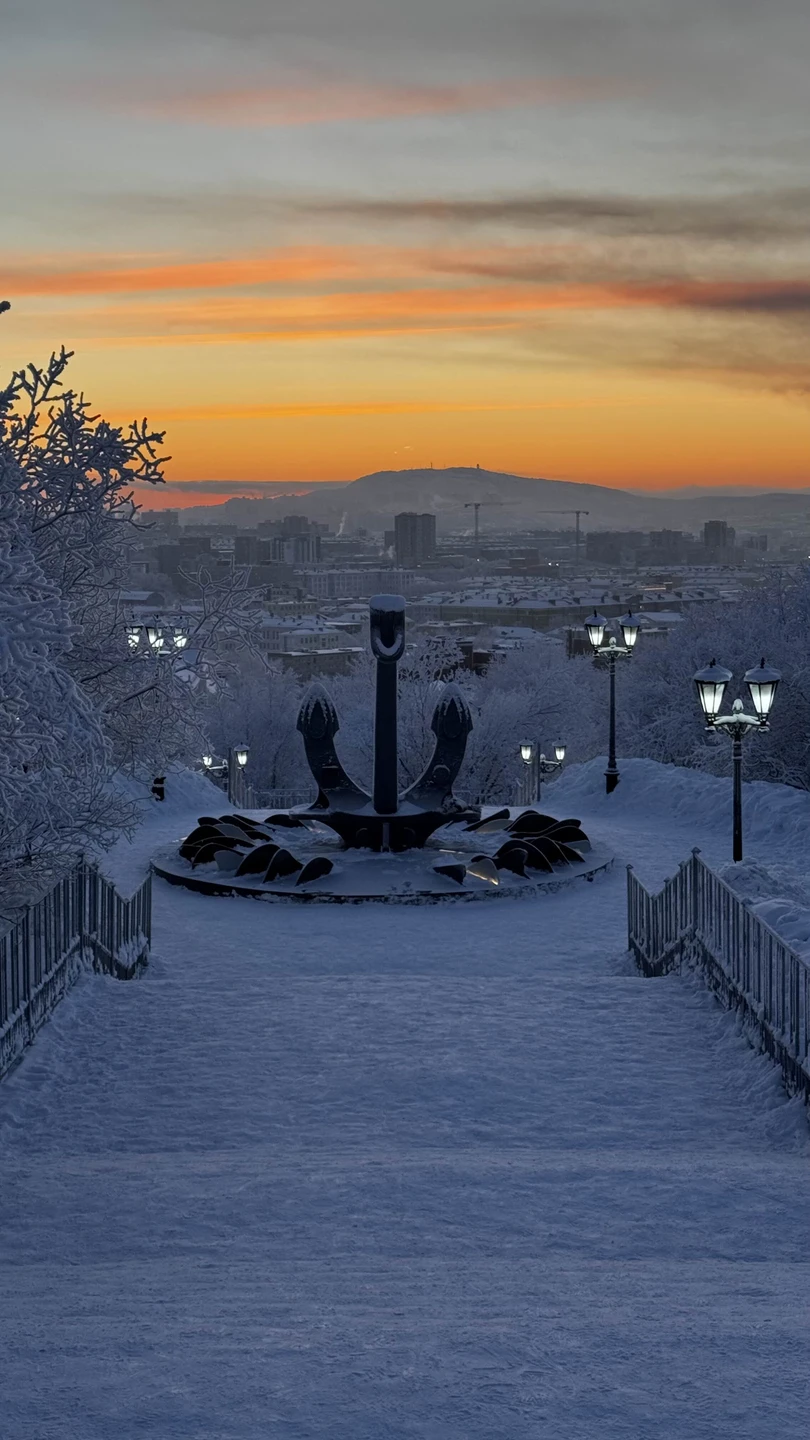 Прекрасная экскурсия. Очень доброжелательный и приятный гид Александр. Все рассказал подробно, прокатил в хорошей и чистой