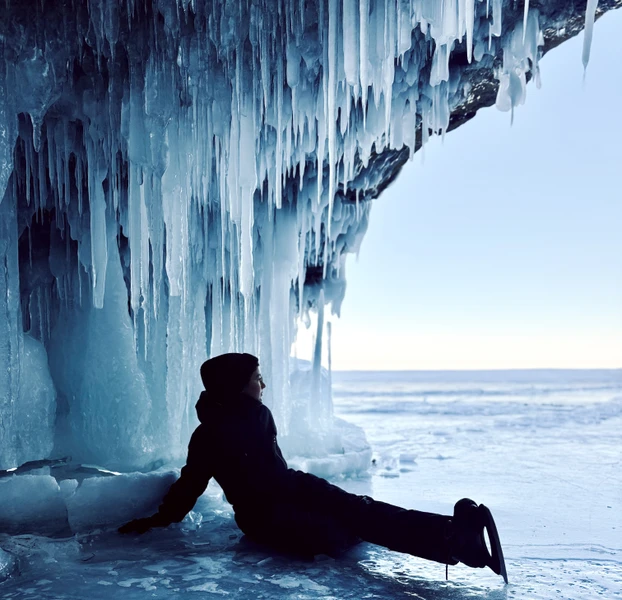 Фото - Экскурсия: "Зимний Ольхон: чистый лёд, пузырьки и гроты"