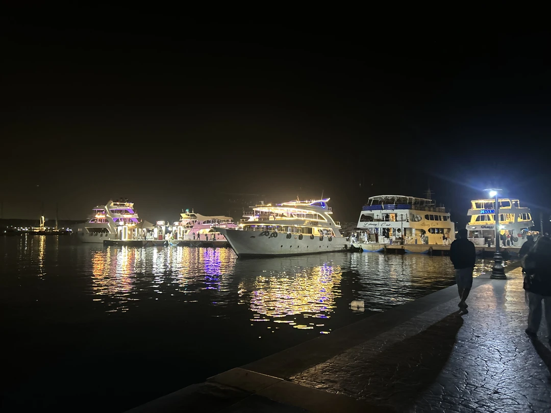 Побывала 3 февраля на данном мероприятия, свои эмоции я не смогу даже описать словами. Был красный