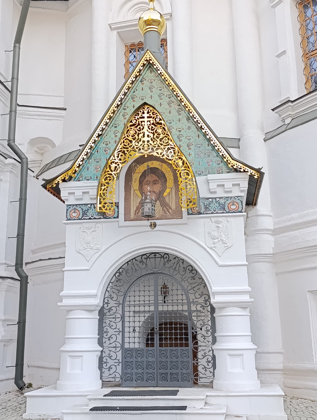 Сегодня побывали на экскурсии. Три часа пролетели незаметно. Спасибо экскурсоводу Ирине, очень интересный рассказ, который хотелост