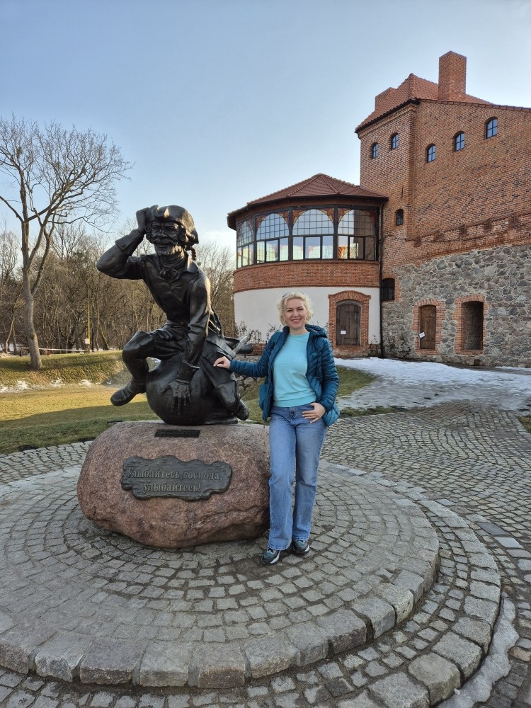 Так получилось, что наша экскурсия была "наоборот": мы ехали не из аэропорта, а в аэропорт. Отличный