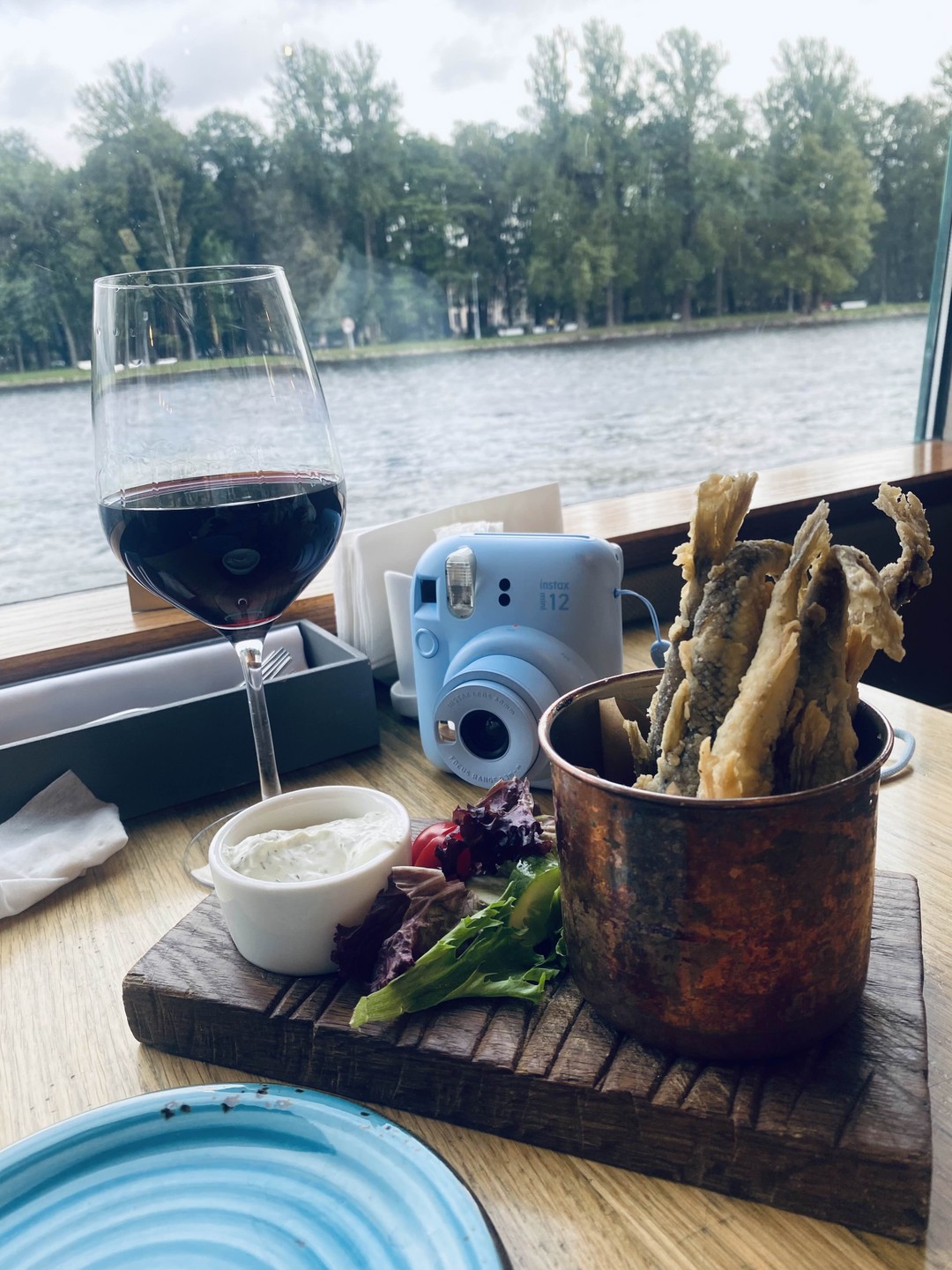 Отличная организация мероприятия,все вкусно,все достопримечательности в доступном ракурсе,остались довольны поездкой☺️
