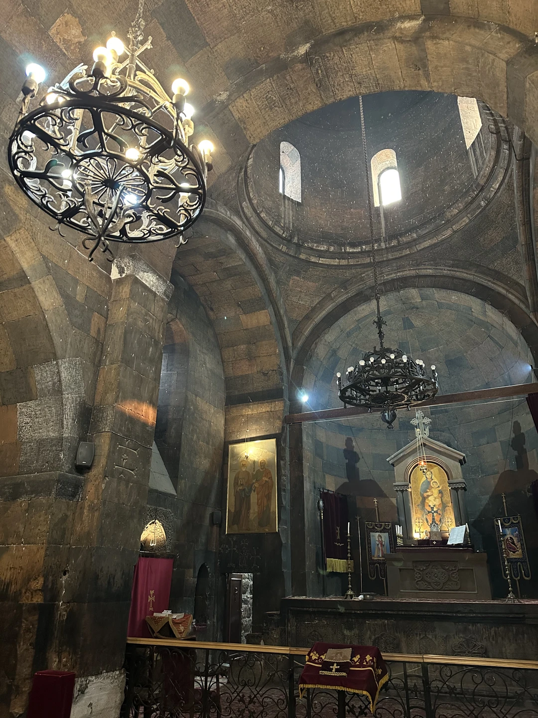 хорошая экскурсия, единственное хотелось бы побольше времени на каждой локации