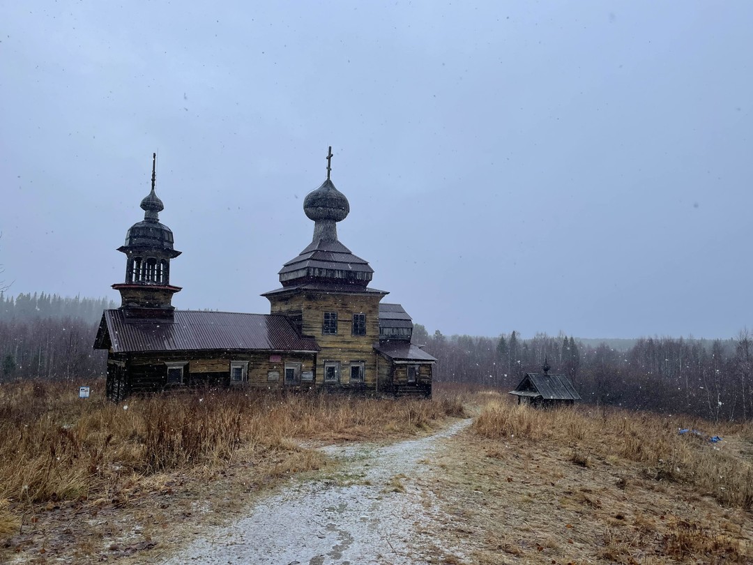 Экскурсия понравилась. Сергей интересный человек и хороший рассказчик)) экскурсия подойдет любителям истории, дикой природы и глухомани)))