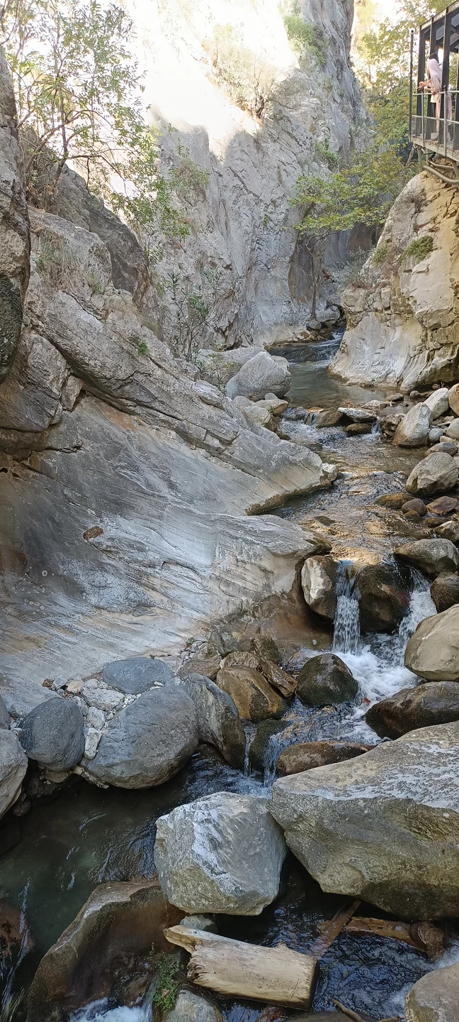 Прошло все замечательно, водитель весельчак, прокатились с ветерком👍Пещера гномов обалденная! Побывали в нескольких пещерах и они