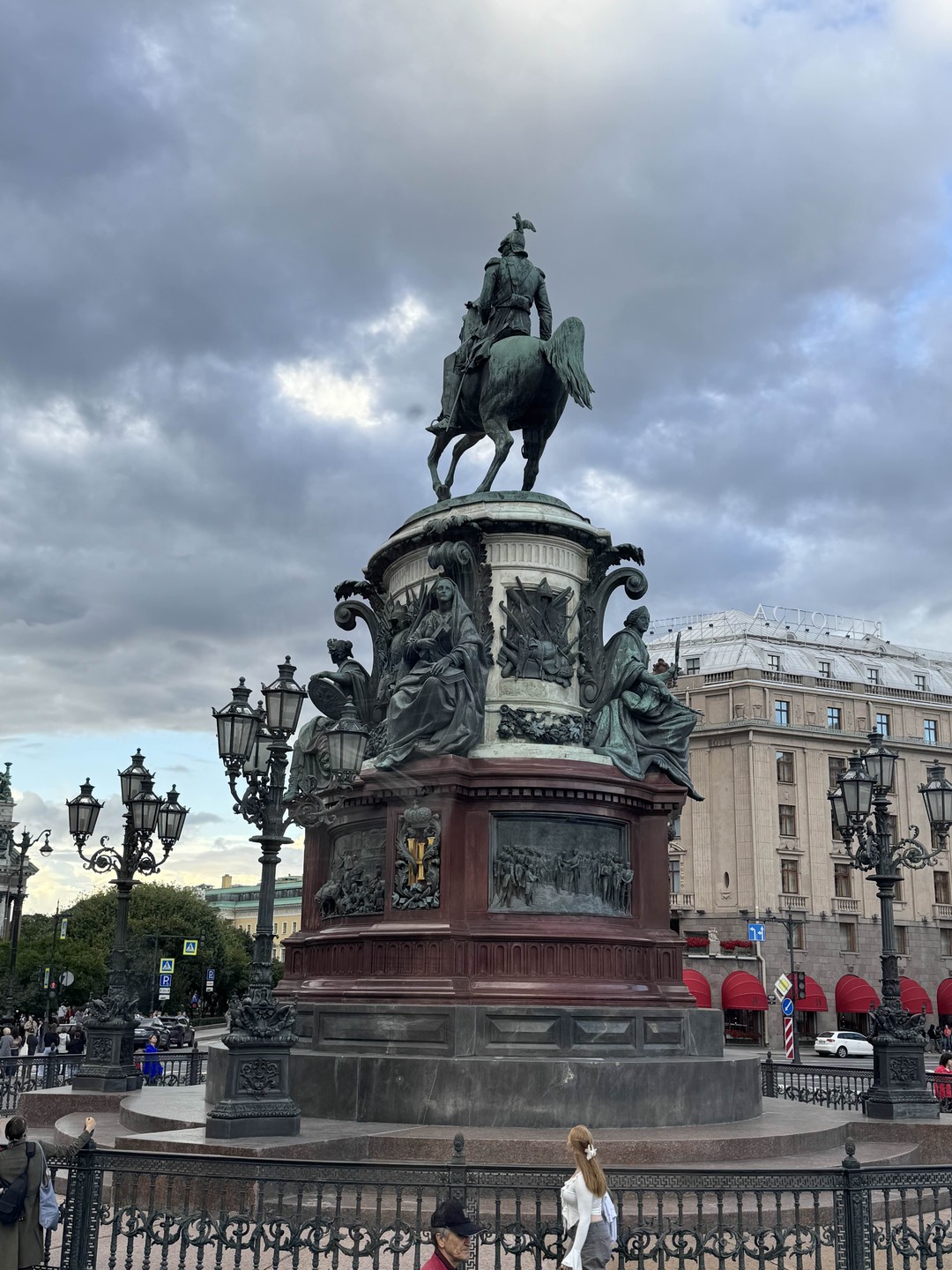Обзорная экскурсия по Петербургу с посещением Петропавловской крепости (Ирина)