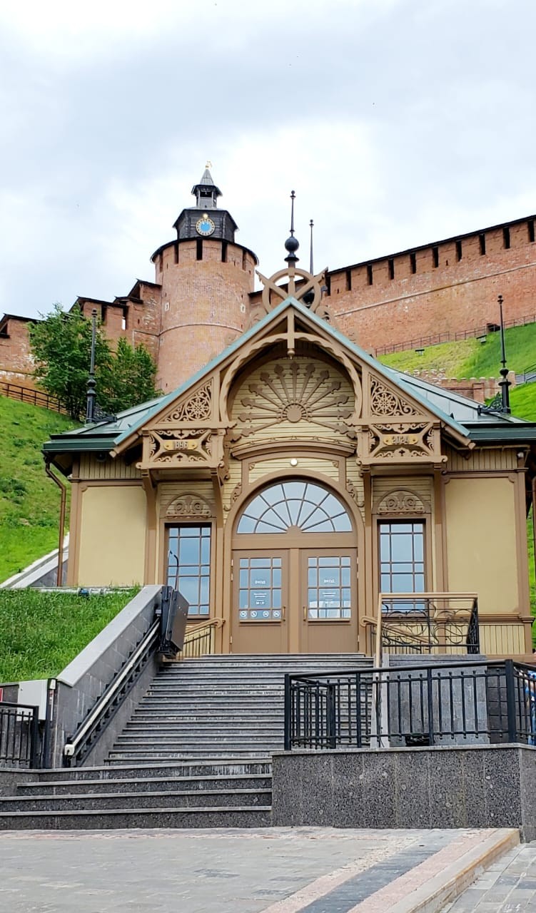 Прекрасная прогулка! Экскурсовод профессионал в своём деле. Рекомендую.