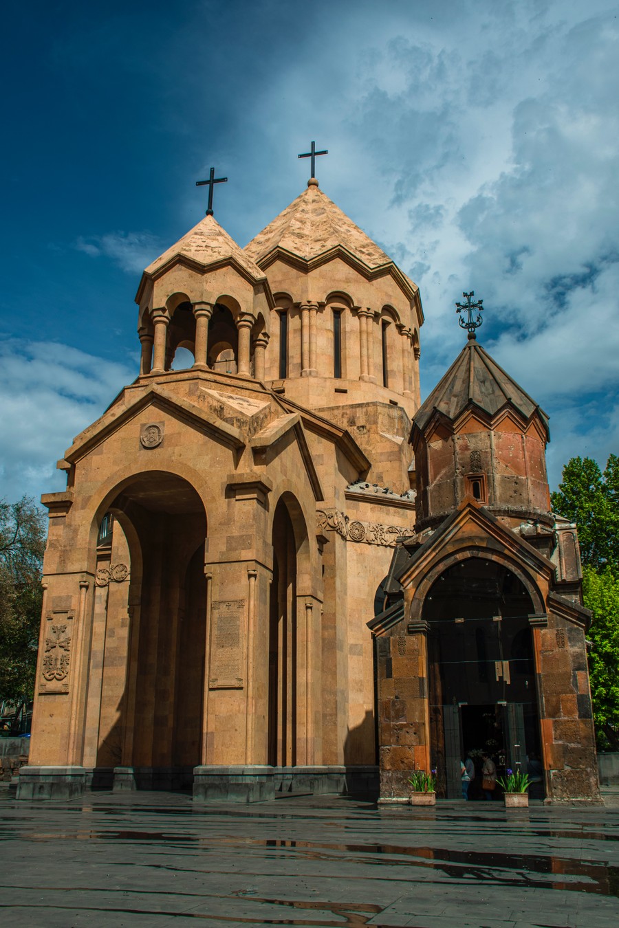 Фото Мистические истории и легенды Еревана